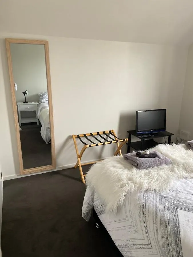 Holiday home Home By Hagley Park Christchurch