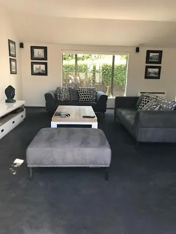 Hébergement de vacances Home By Hagley Park Christchurch